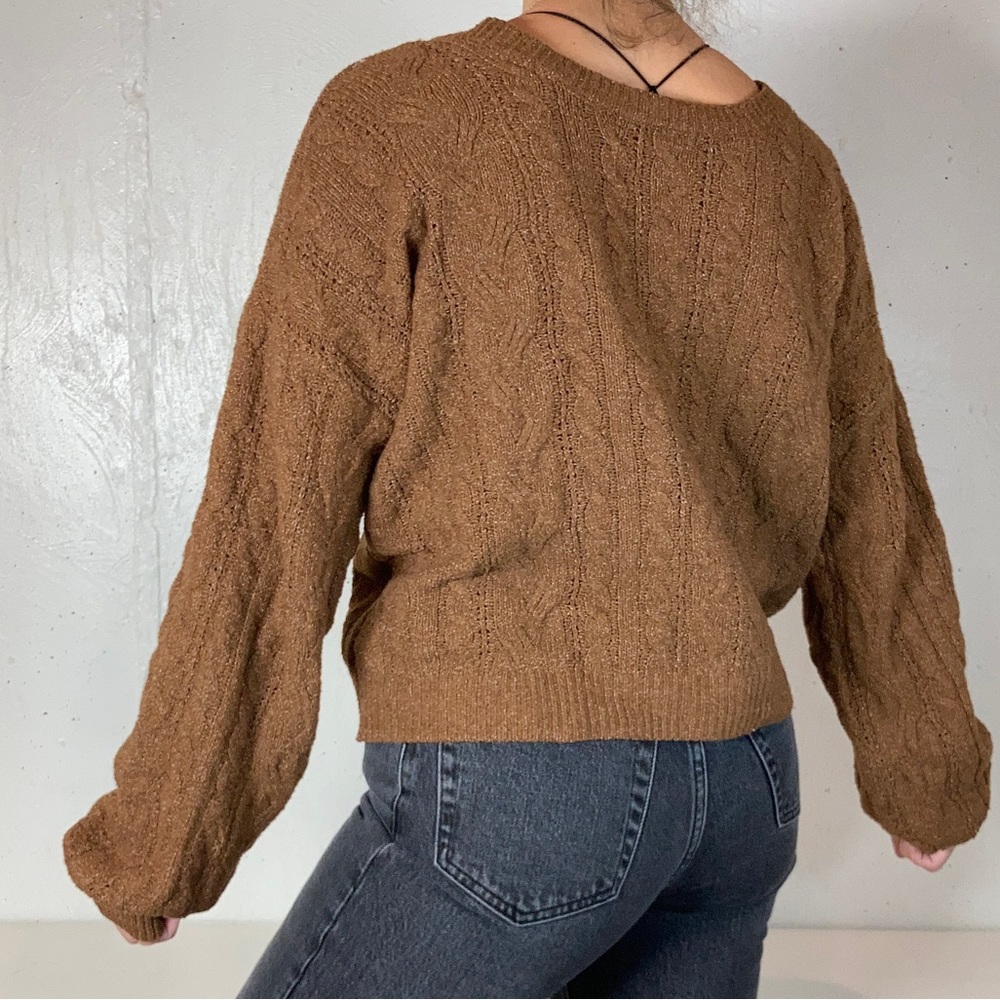 Cropped Tie Front Knit V Neck Lightweight Sweater - Picture 8 of 9